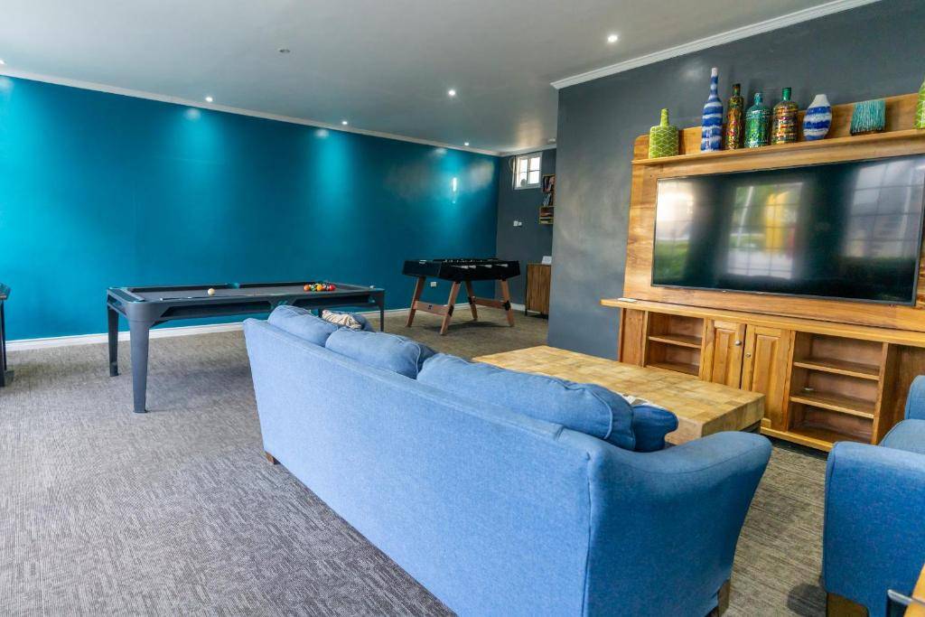 Travellers Resort